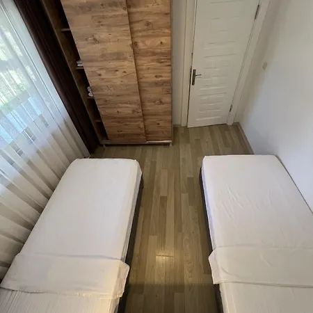 Keyif & Aparts Konukevi Çıralı